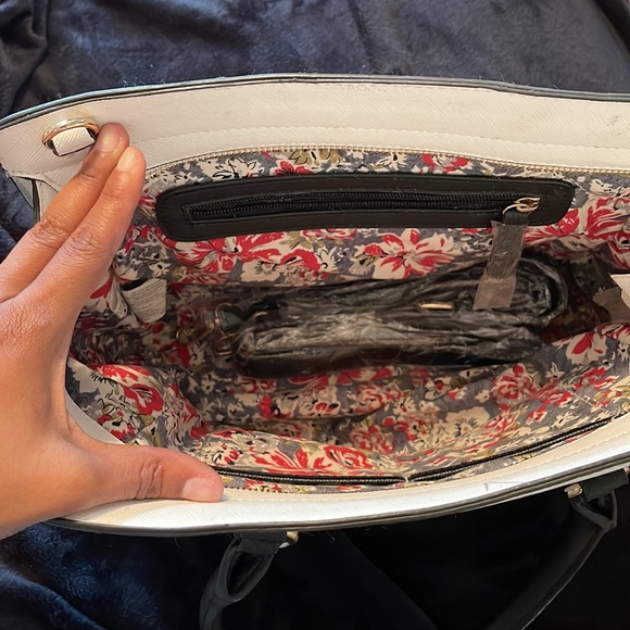 Tote purse - Picture 2 of 3